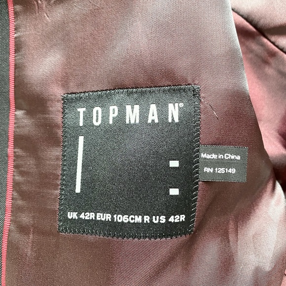 Topman black suit. Jacket is 42R. Pants are 36w x 30l. - Picture 3 of 4